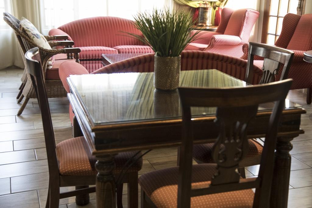 La Vie & Rose Lodge Bloemfontein Ngoại thất bức ảnh